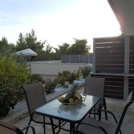 Terra Relaxa Apartment Loutraki Exterior photo